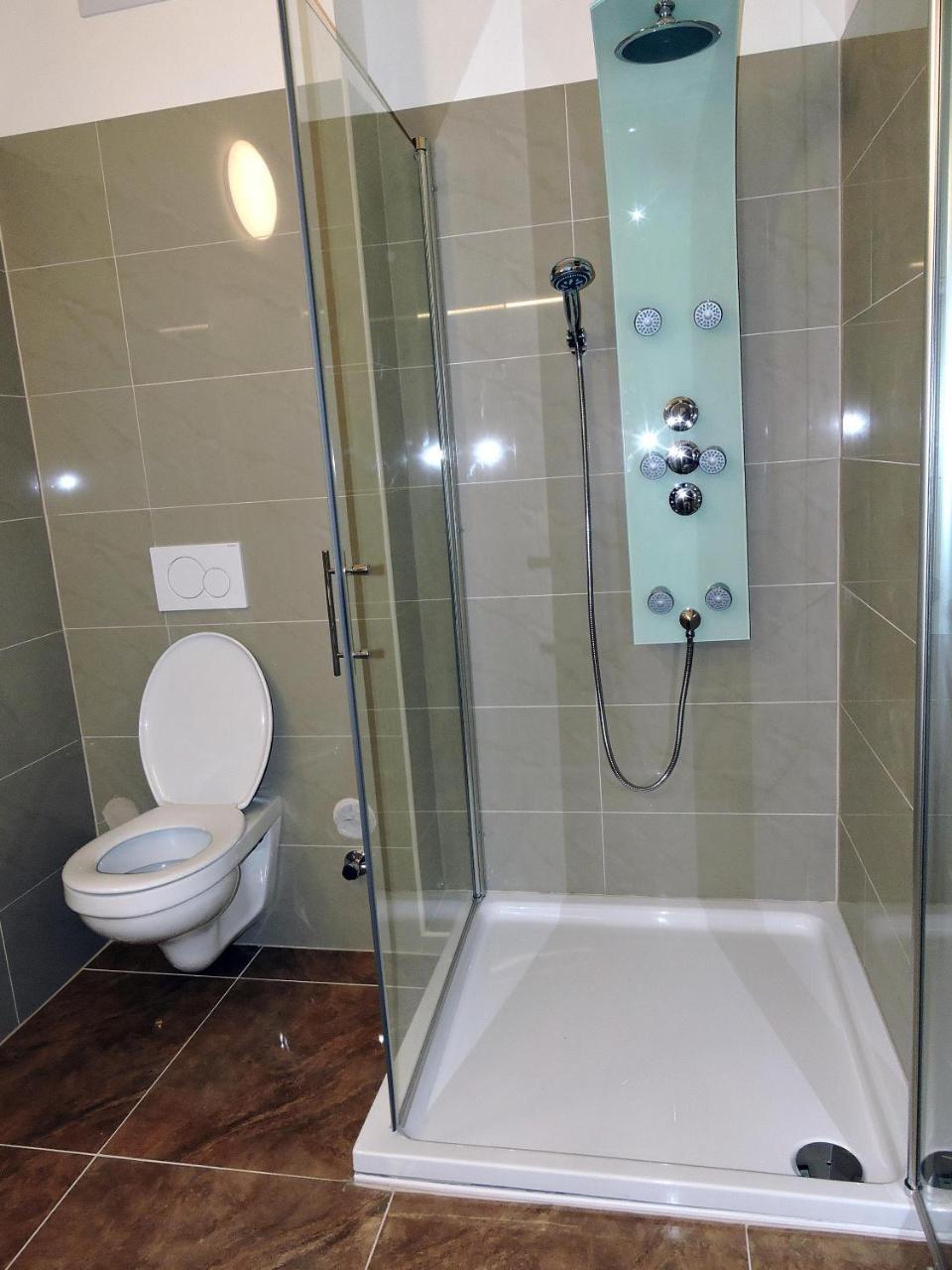 215 Apartment Wien 4-6 Pers 42M2 Klagenfurt am Woerthersee Exterior photo