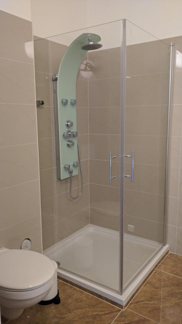 215 Apartment Wien 4-6 Pers 42M2 Klagenfurt am Woerthersee Exterior photo